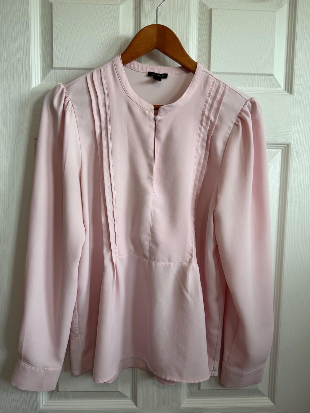 Ann Taylor Pink Pintuck Pleated Women's Blouse